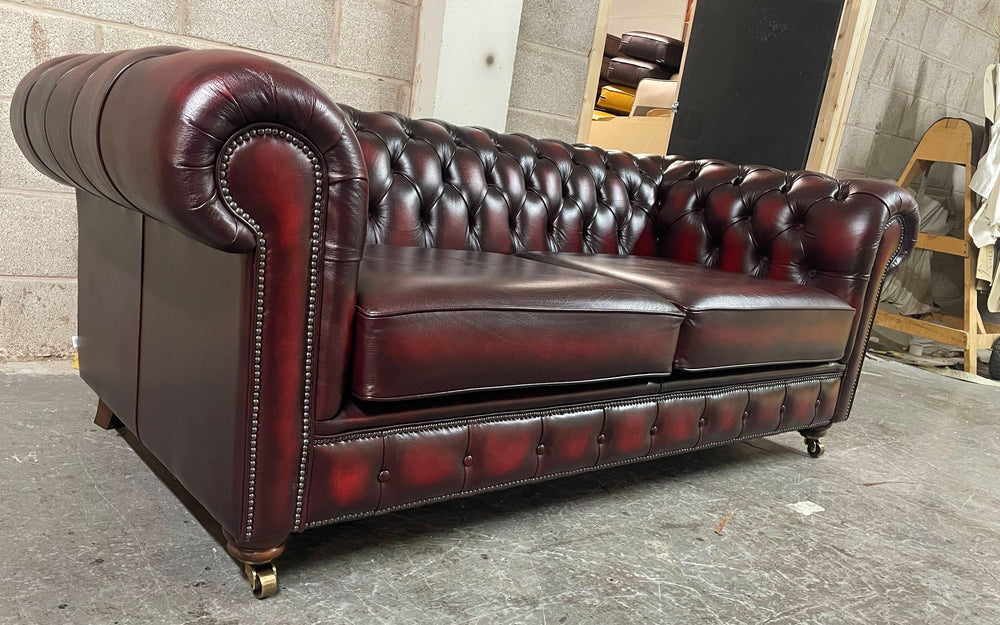In stock - monty 2 seater 2 seater  in Red 
